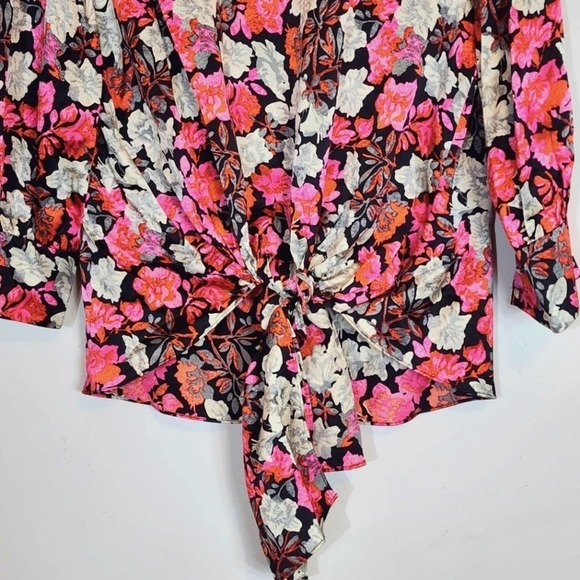 Cinq à Sept Floral Tie-Front Blouse - Pink and White - Picture 8 of 12